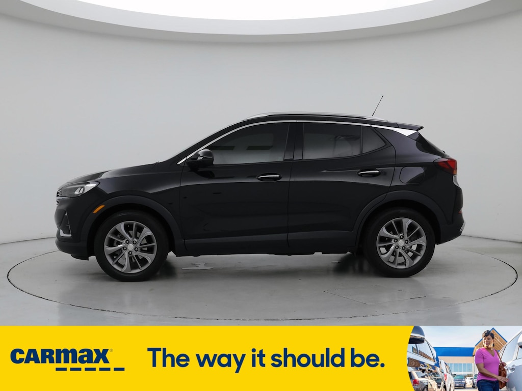 Vehicle image 8 of 31