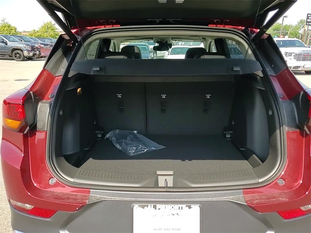 Vehicle image 10 of 26