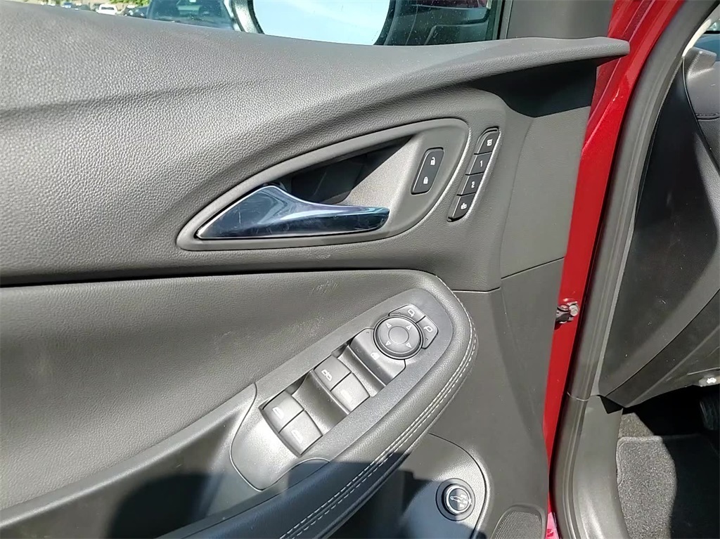Vehicle image 14 of 26