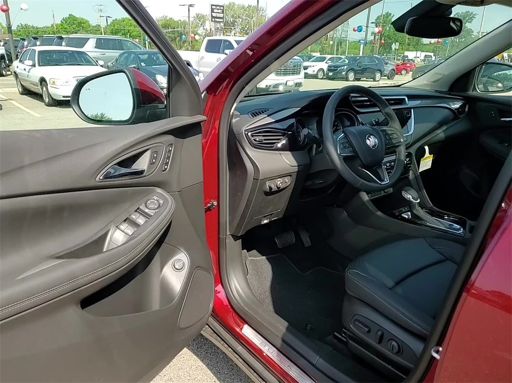 Vehicle image 13 of 26