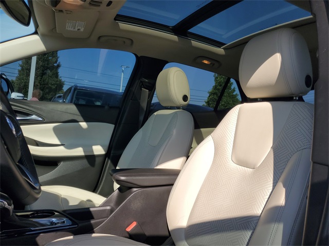 Vehicle image 13 of 36