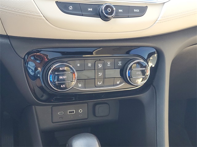Vehicle image 24 of 36