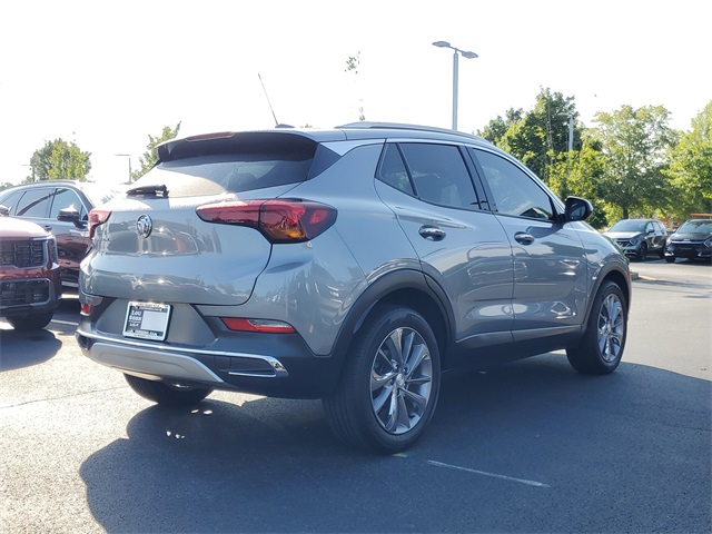 Vehicle image 4 of 36