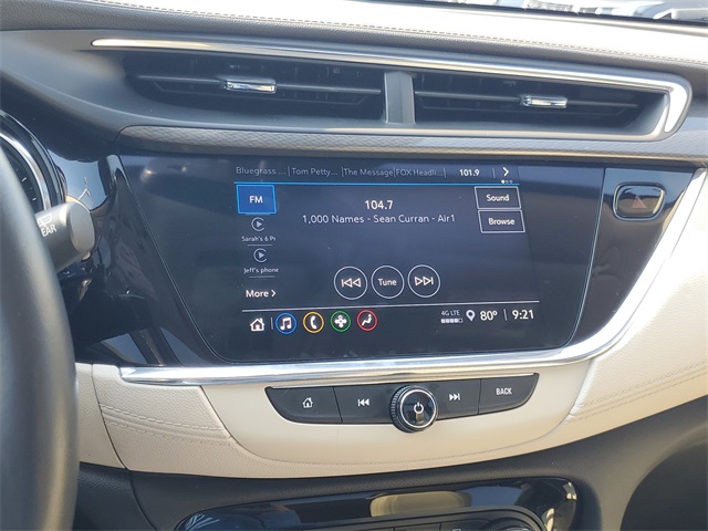 Vehicle image 21 of 36