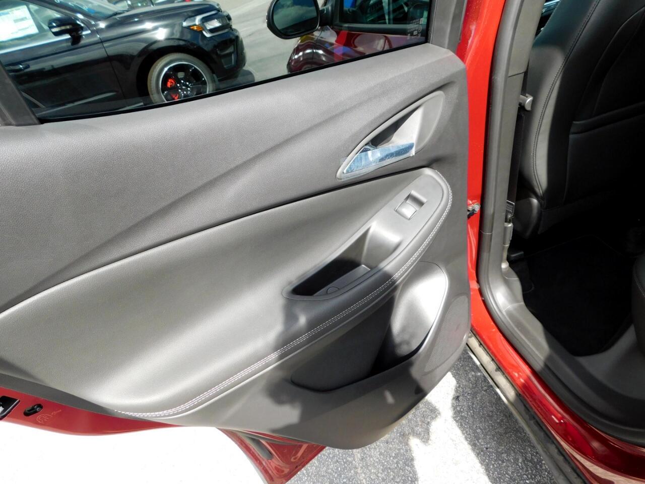Vehicle image 21 of 39