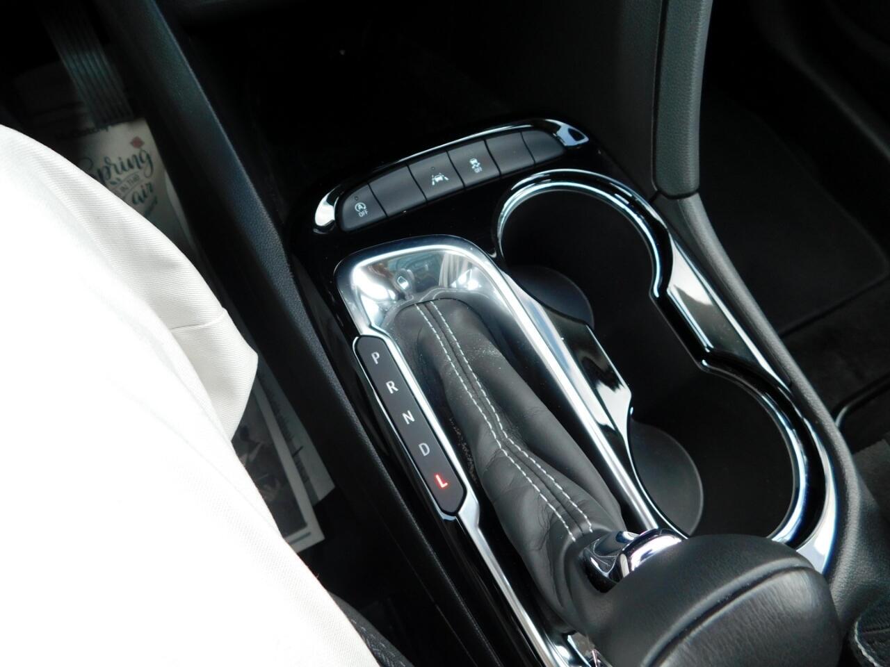 Vehicle image 37 of 39