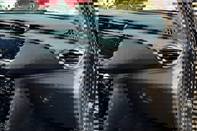 Vehicle image 22 of 39