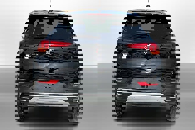Vehicle image 7 of 39