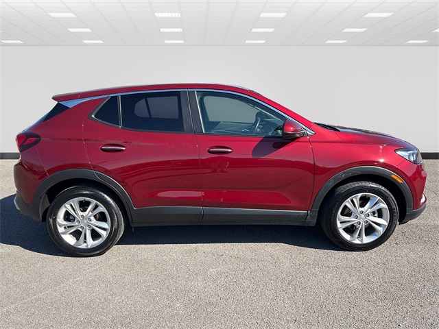 Vehicle image 4 of 32