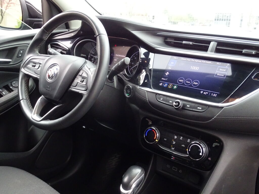 Vehicle image 13 of 32