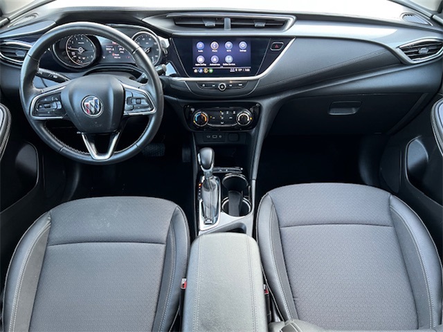 Vehicle image 18 of 32