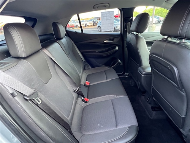 Vehicle image 15 of 32