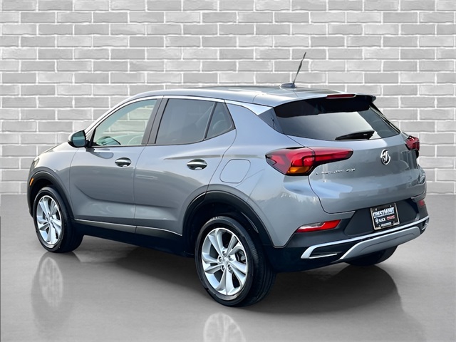 Vehicle image 8 of 32