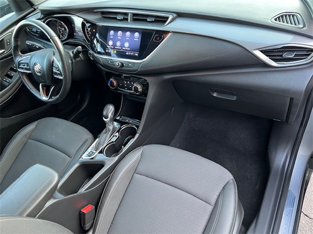 Vehicle image 16 of 32