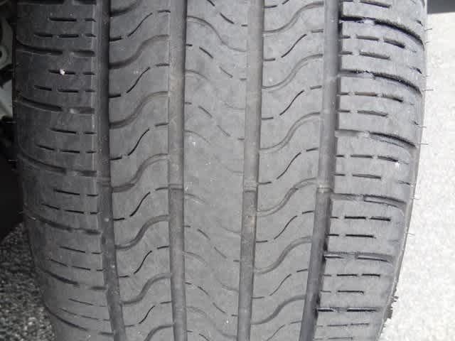 Vehicle image 34 of 36