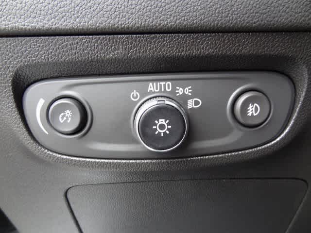 Vehicle image 18 of 36