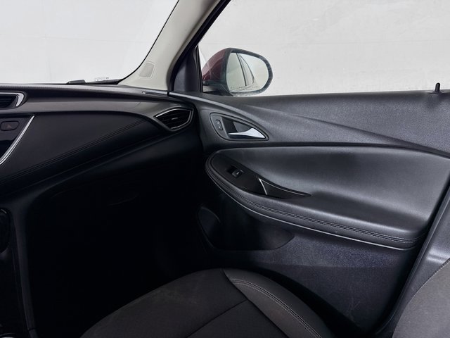 Vehicle image 18 of 33