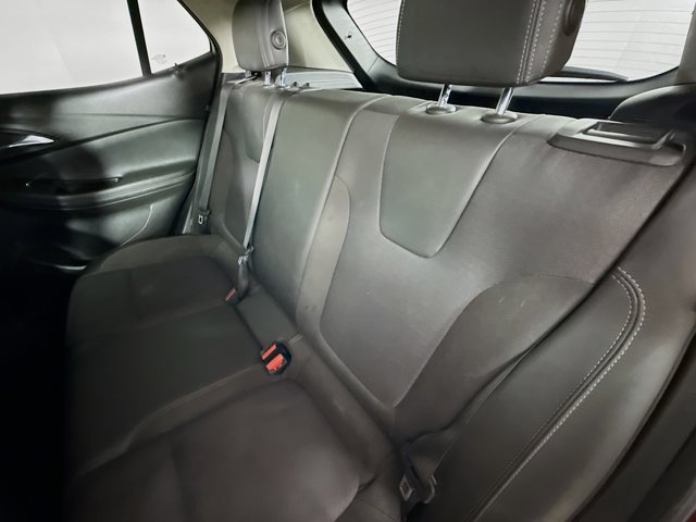 Vehicle image 11 of 33