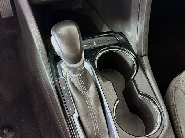 Vehicle image 23 of 33