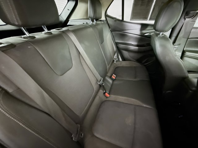 Vehicle image 12 of 33