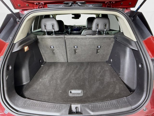 Vehicle image 10 of 33