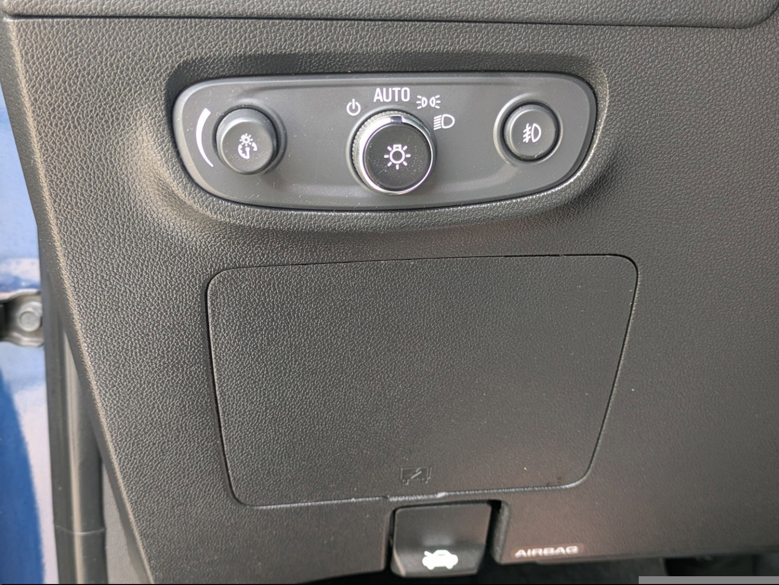 Vehicle image 22 of 23