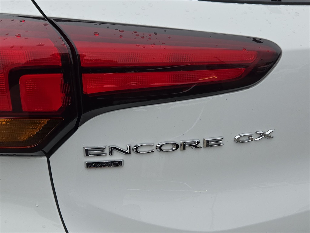 Vehicle image 31 of 33