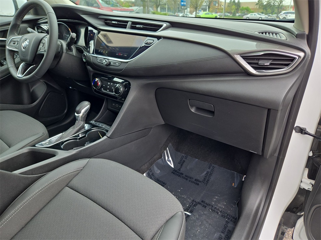 Vehicle image 28 of 33