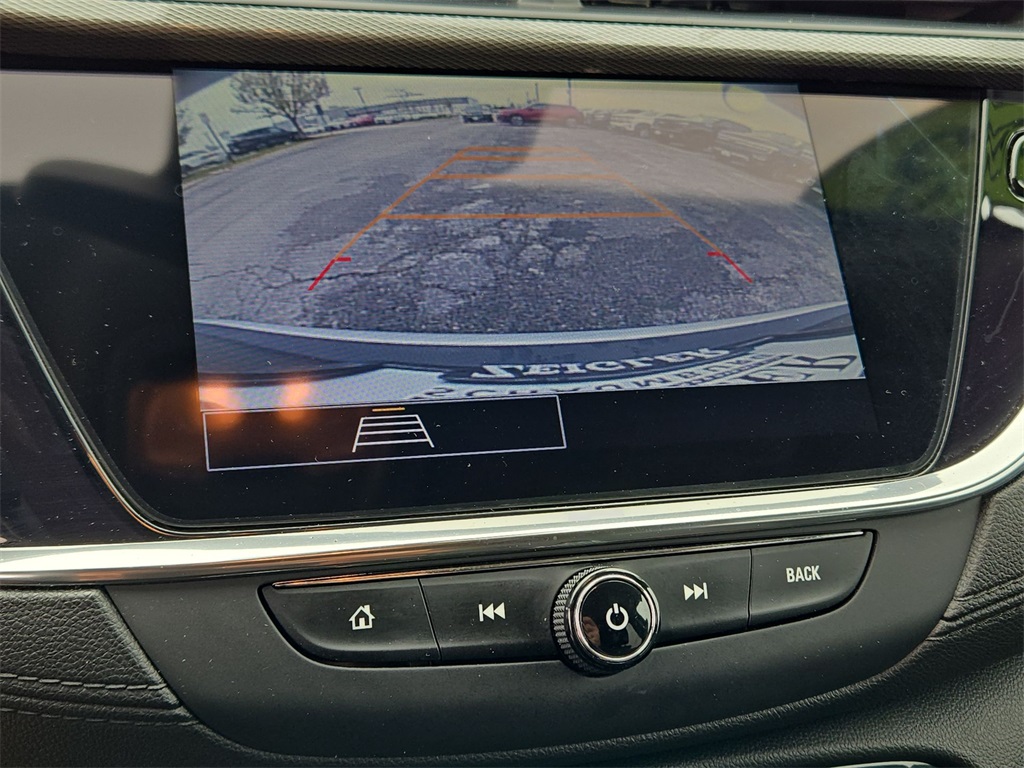 Vehicle image 15 of 33