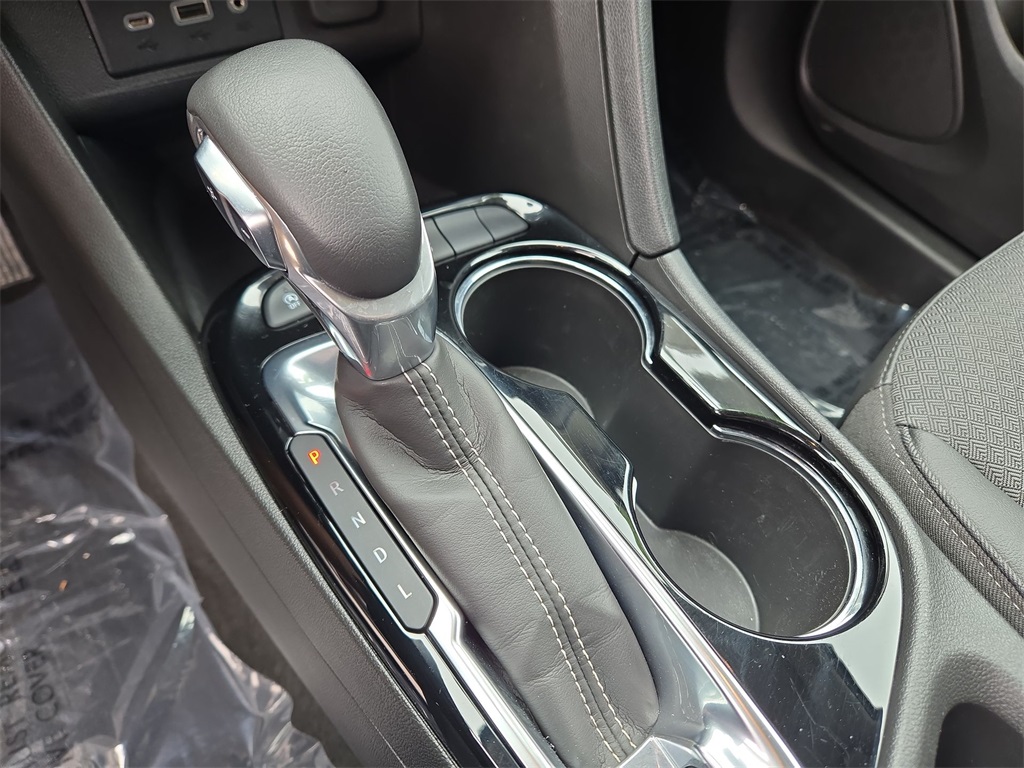 Vehicle image 16 of 33
