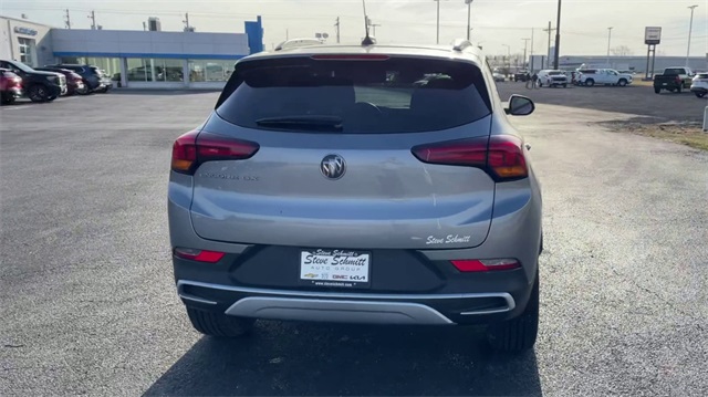 Vehicle image 7 of 32