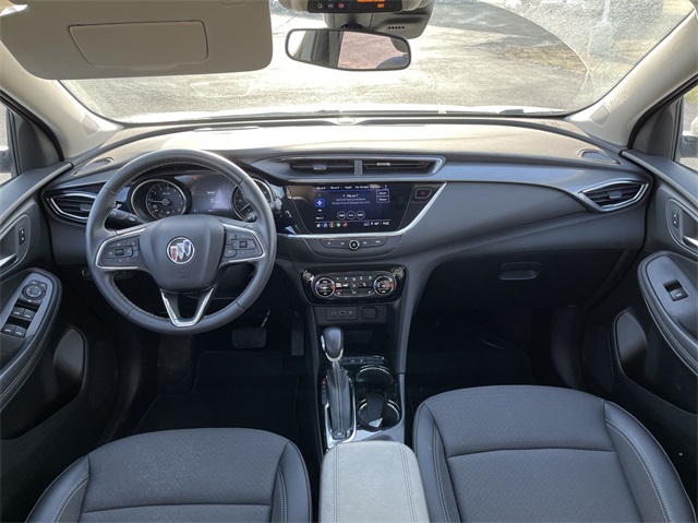 Vehicle image 19 of 32