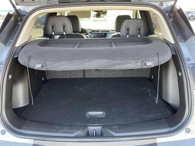 Vehicle image 23 of 32