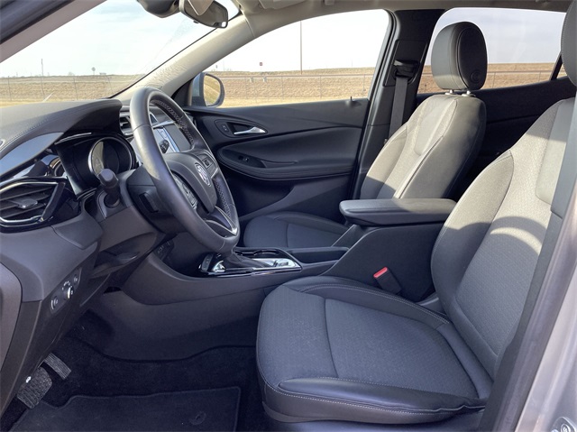 Vehicle image 18 of 32