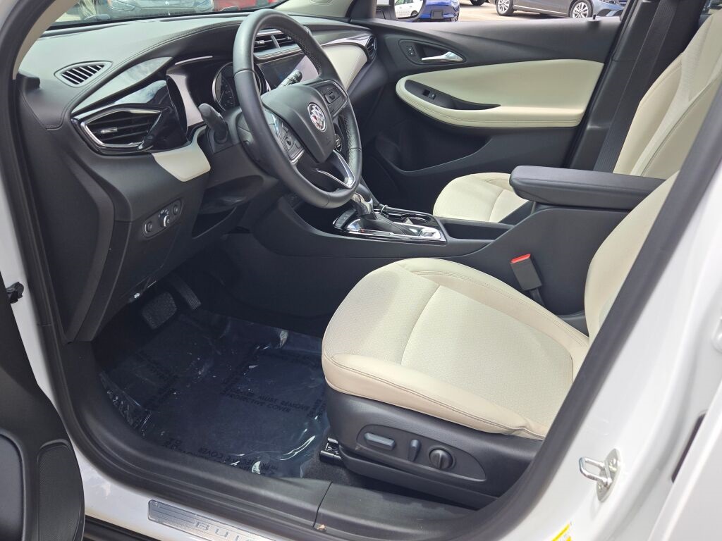 Vehicle image 26 of 37