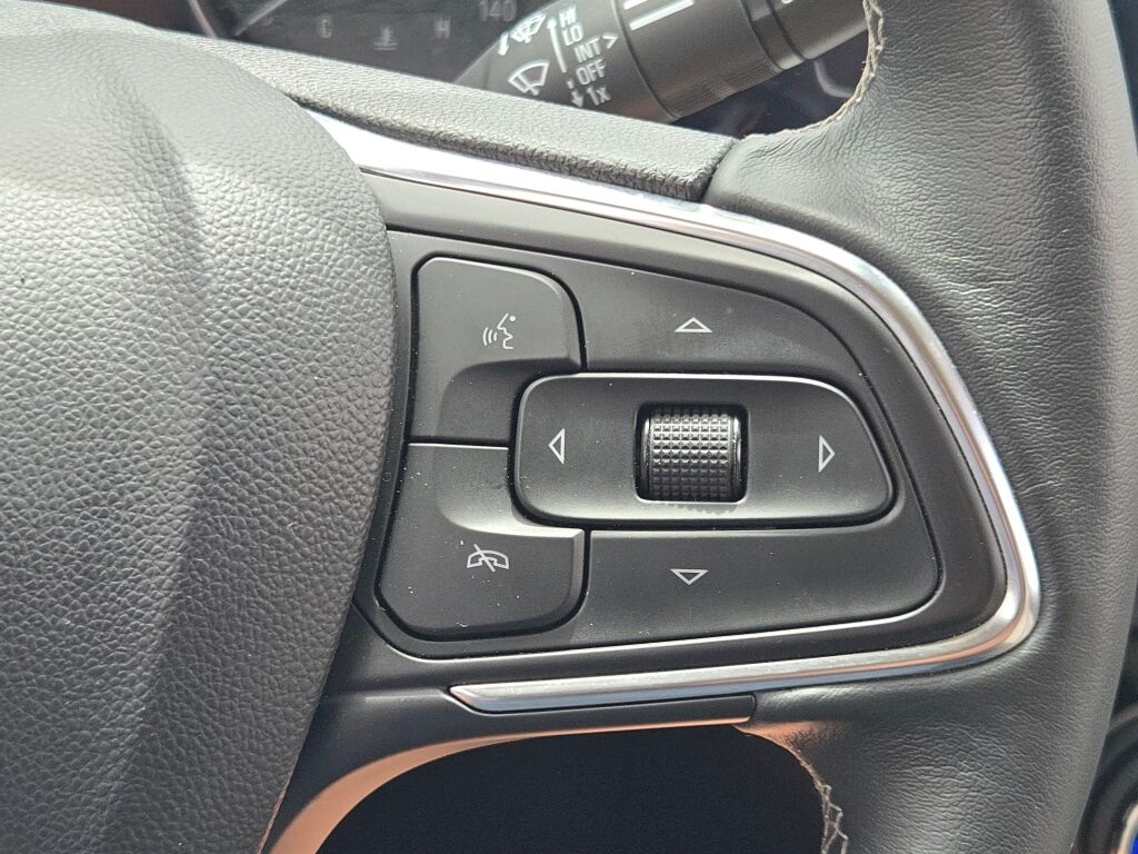Vehicle image 35 of 37