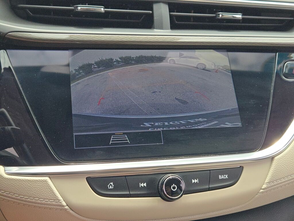 Vehicle image 31 of 37