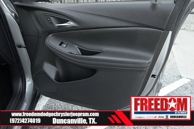 Vehicle image 42 of 46