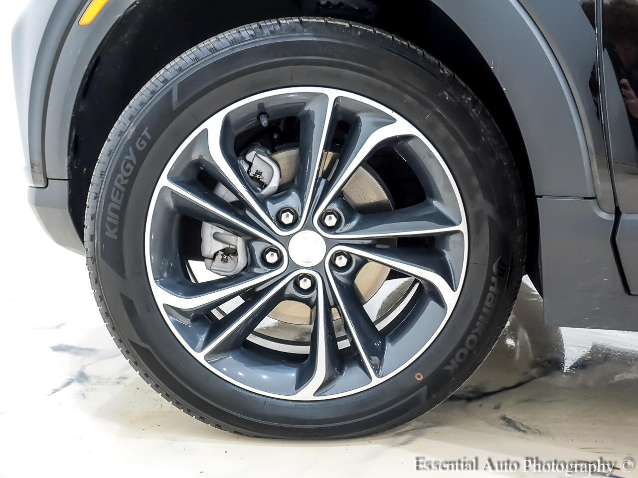 Vehicle image 12 of 35