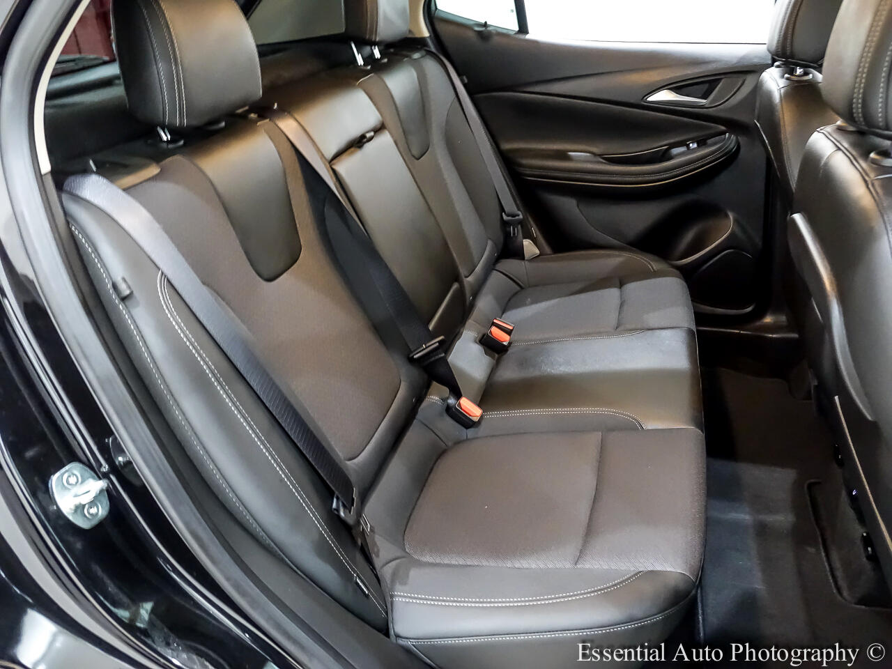 Vehicle image 28 of 35