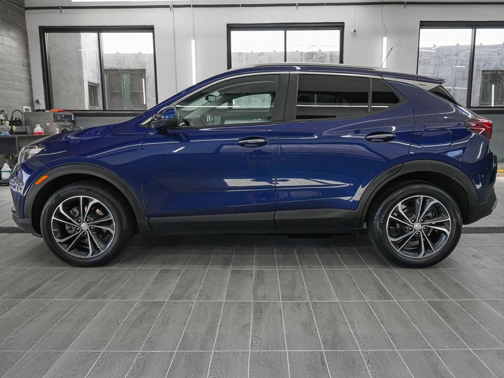Vehicle image 8 of 40
