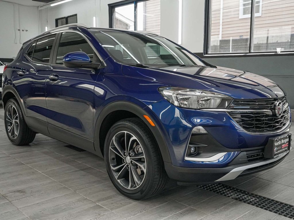 Vehicle image 3 of 40