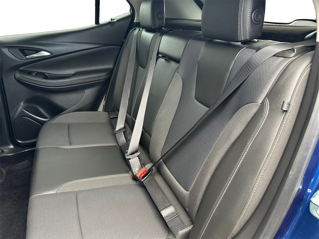 Vehicle image 12 of 21