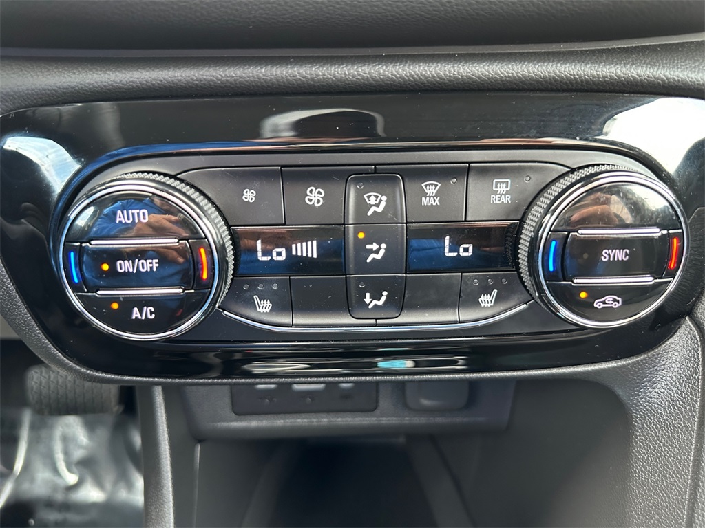 Vehicle image 20 of 21