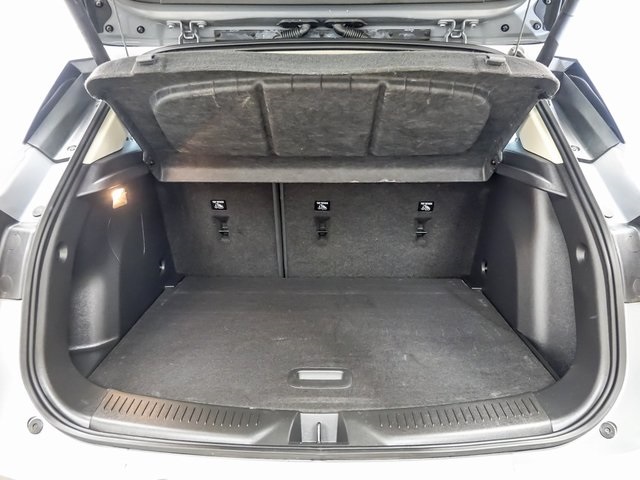 Vehicle image 25 of 32