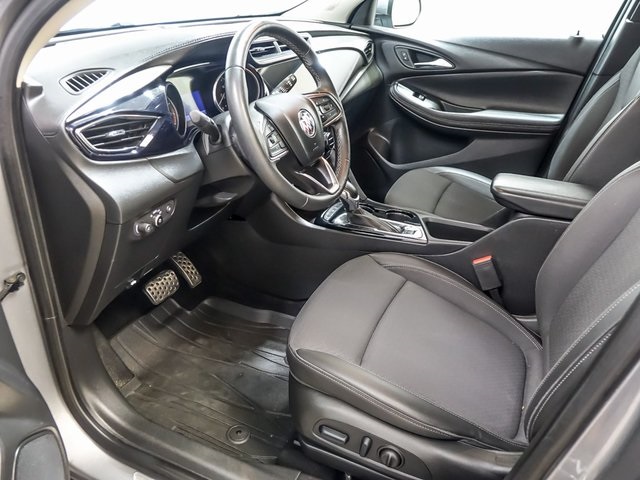 Vehicle image 9 of 32