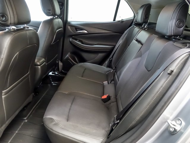 Vehicle image 10 of 32