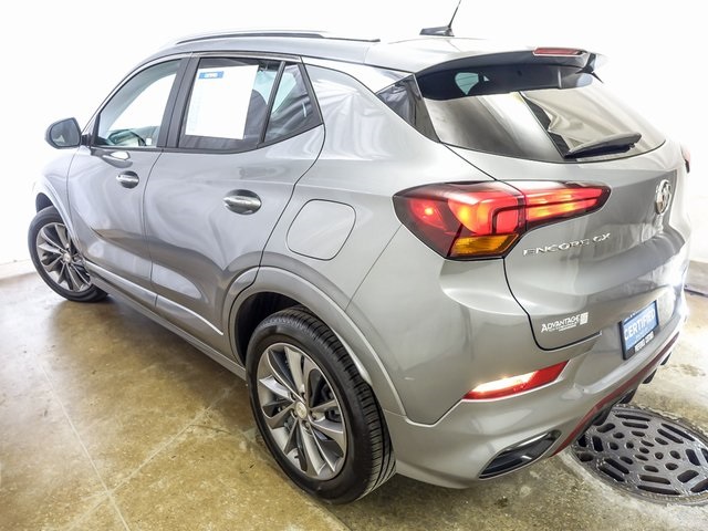 Vehicle image 6 of 32