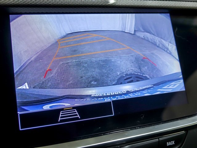Vehicle image 20 of 32