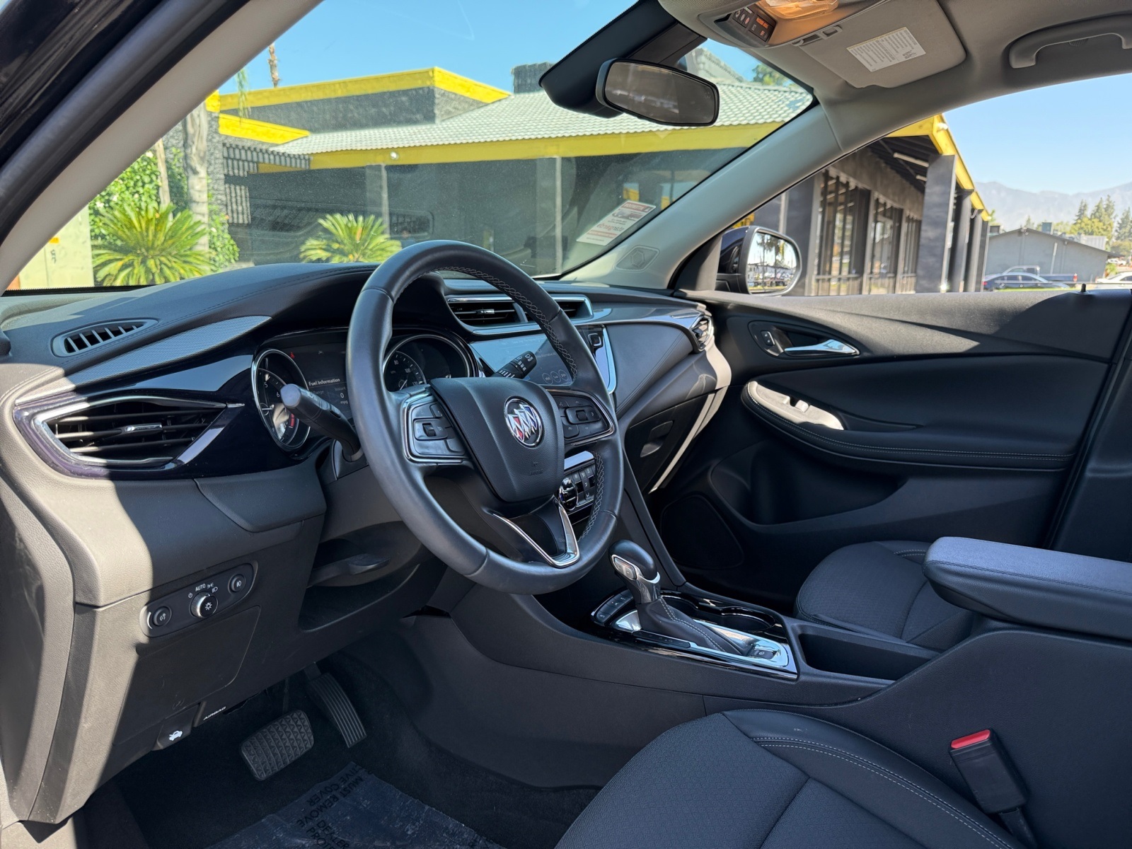 Vehicle image 18 of 26
